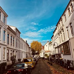 Apartment Zentrales Und Ruhiges Im Beliebtesten Bremer Viertel, Bremen